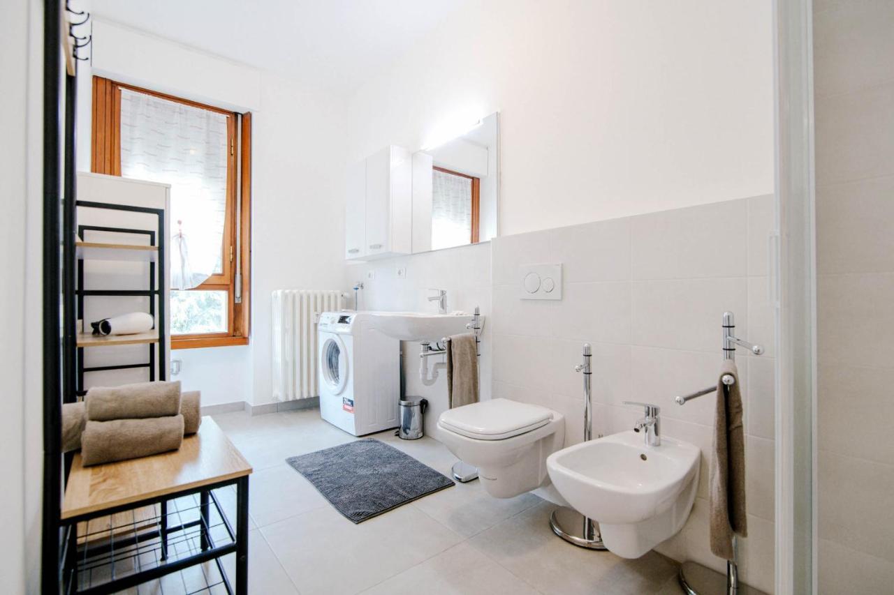 Appartamento Dodo Red - The House Of Travelers Côme Esterno foto