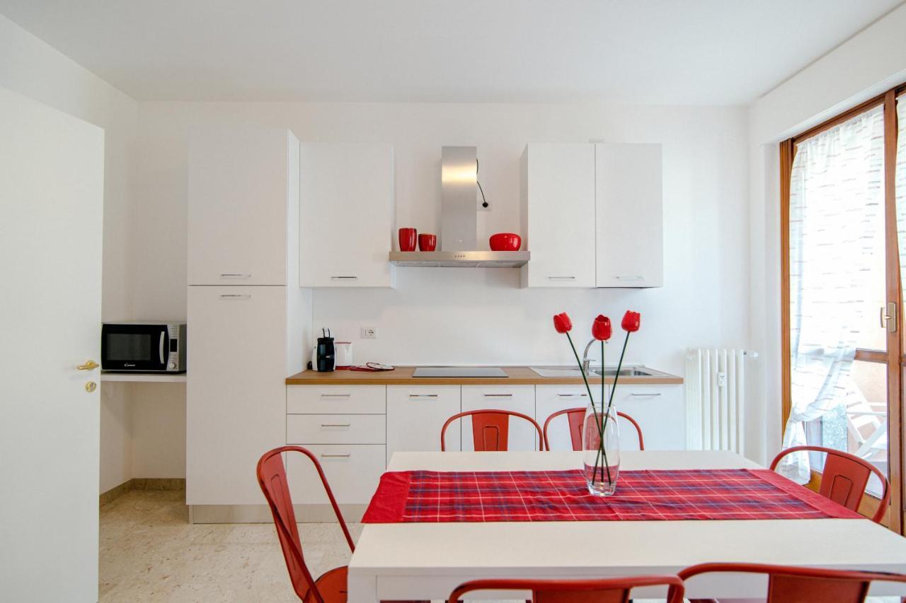 Appartamento Dodo Red - The House Of Travelers Côme Esterno foto